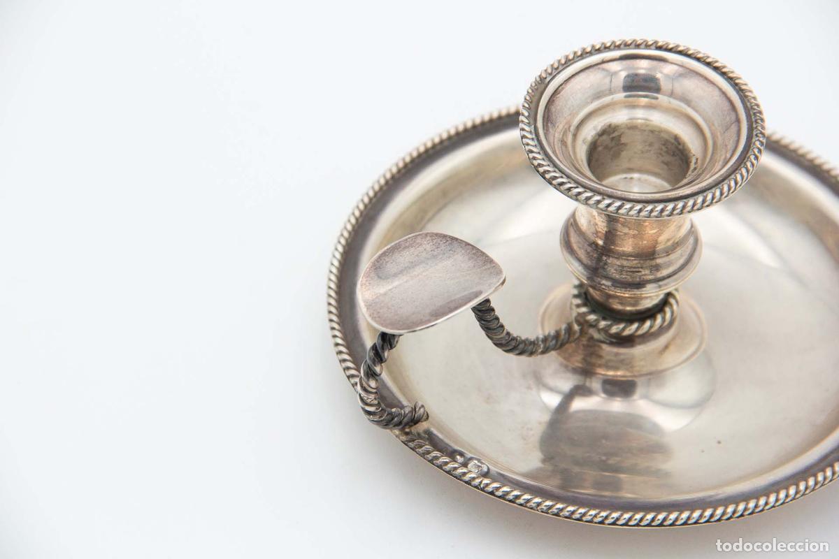 Antig&uuml;edades: Candelero de mano, en plata - Foto 3