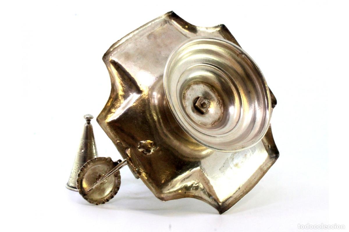 Antig&uuml;edades: Candelero de mano, en plata - Foto 7