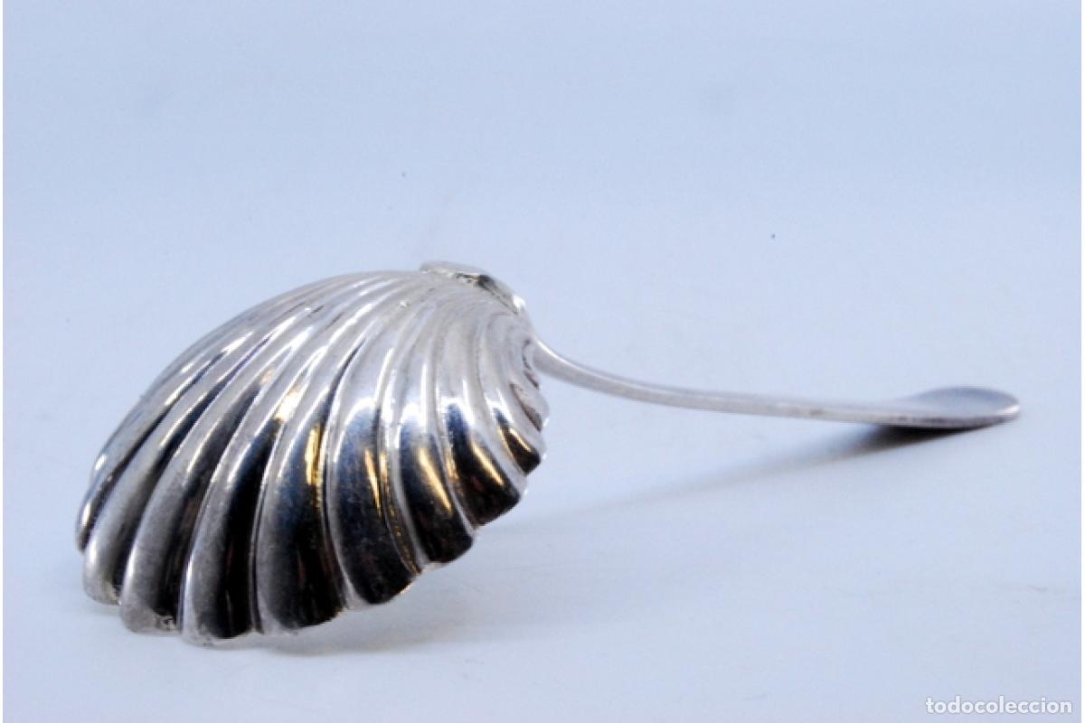 Antig&uuml;edades: Cuchara de az&uacute;car de plata - Foto 4