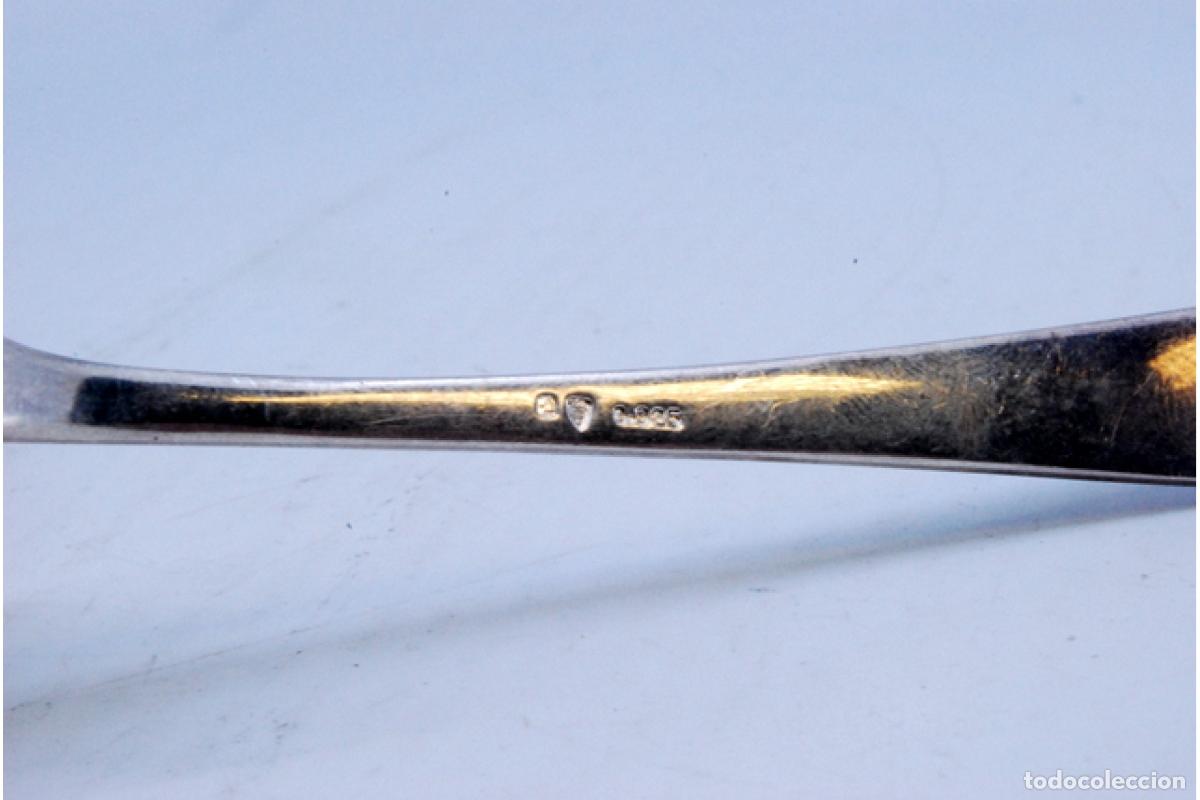 Antig&uuml;edades: Cuchara de az&uacute;car de plata - Foto 6