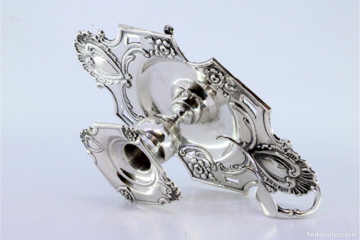 Antig&uuml;edades: Candelero de mano, en plata - Foto 2
