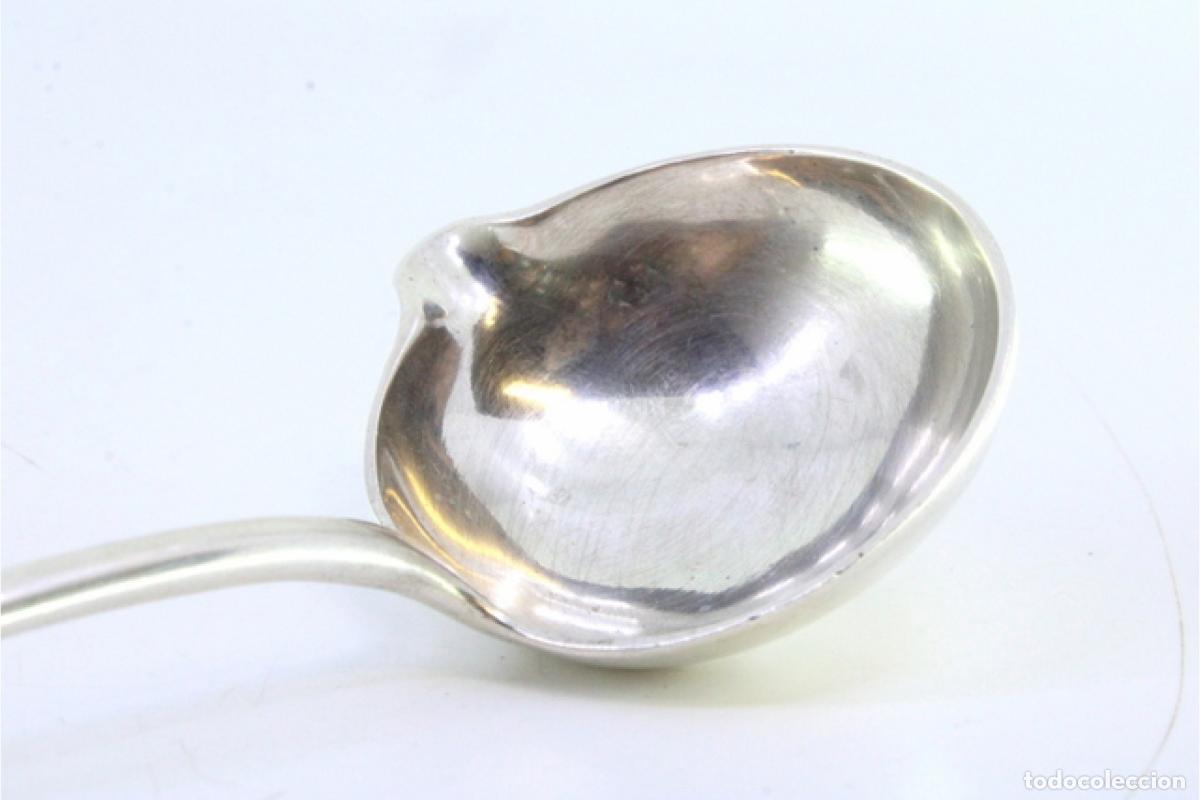 Antig&uuml;edades: Cuchara de salsa de plata - Foto 6