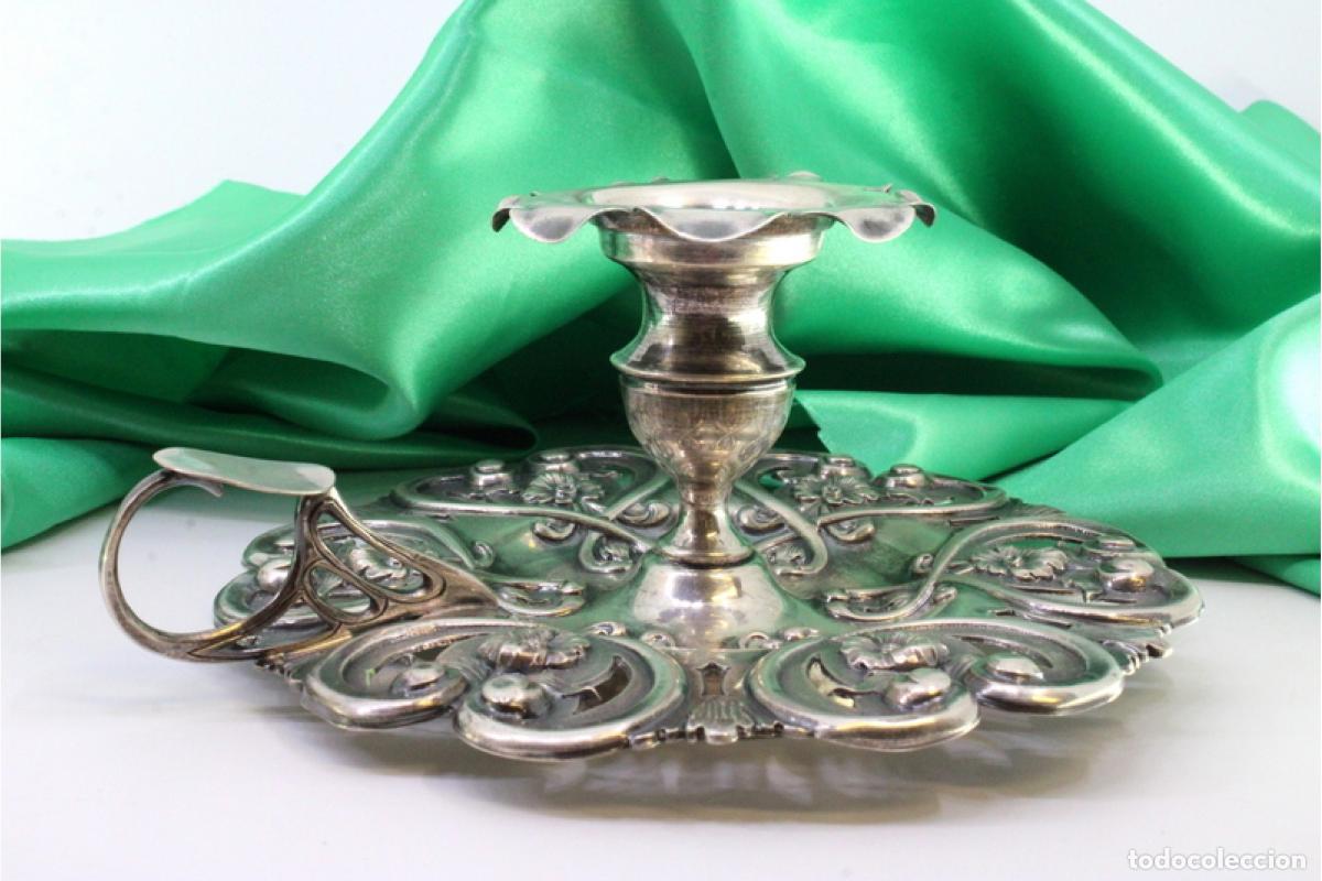 Antig&uuml;edades: Candelero de mano, en plata - Foto 2