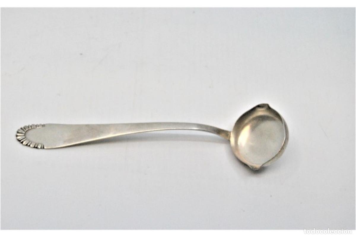 Antig&uuml;edades: Cuchara de salsa de plata - Foto 6