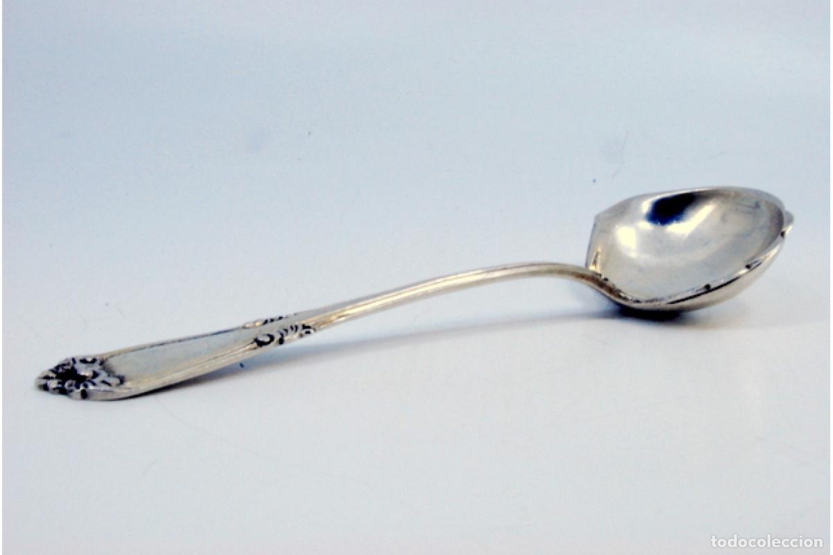 Antig&uuml;edades: Cuchara de salsa de plata - Foto 3