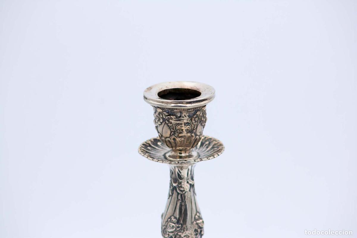 Antig&uuml;edades: Par de candelabros de plata - Foto 4