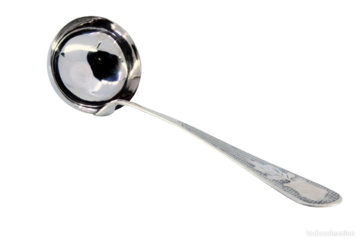 Antiques: Cuchar&oacute;n de sopa de plata