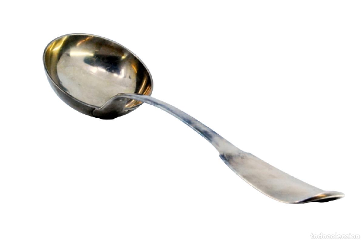 Antiques: Cuchar&oacute;n de sopa de plata