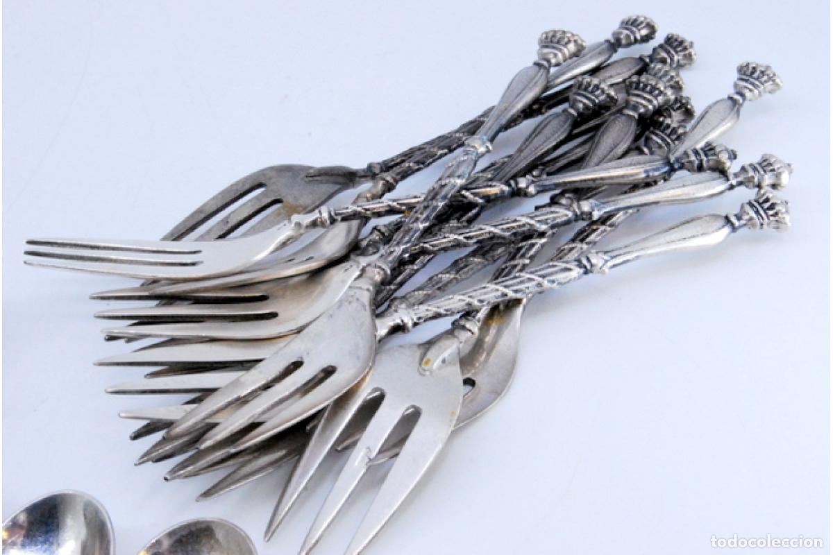 Antig&uuml;edades: Juego de 37 cubiertos de plata - Foto 3
