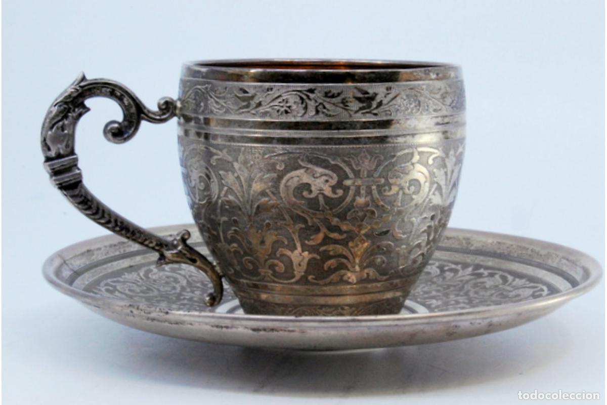 Antig&uuml;edades: Taza y platillo, en plata. - Foto 3