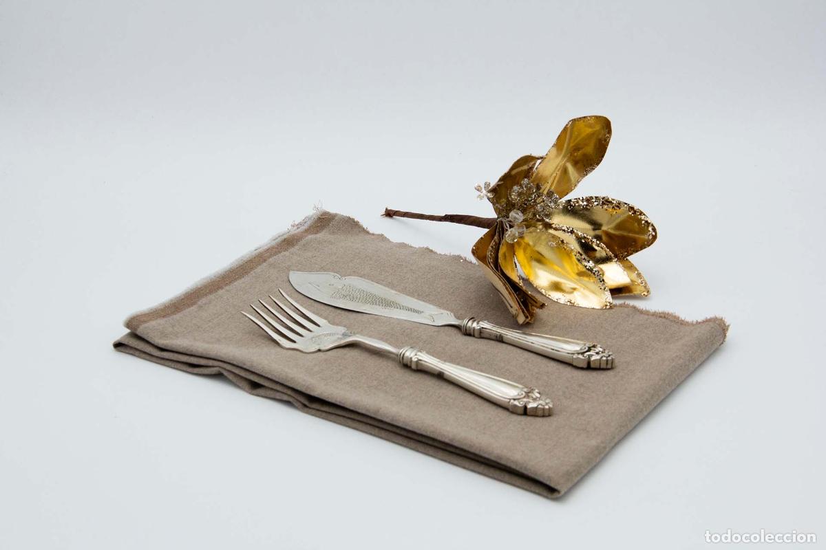 Antiguidades: Cuchillo y tenedor para pescado, plata.