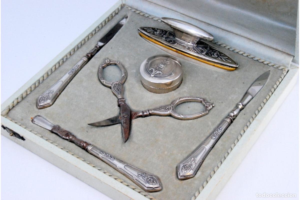 Antig&uuml;edades: Kit de manicura de plata - Foto 2