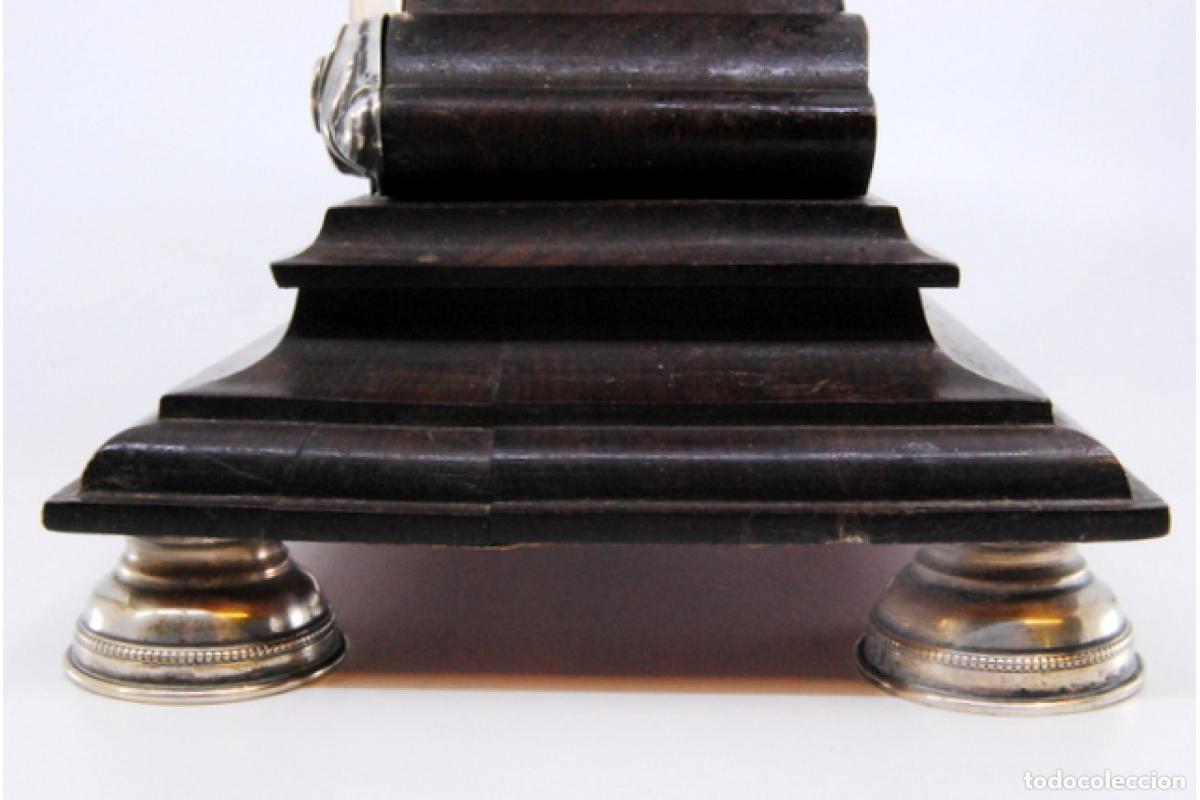 Antig&uuml;edades: Reloj de mesa, madera y plata. - Foto 6