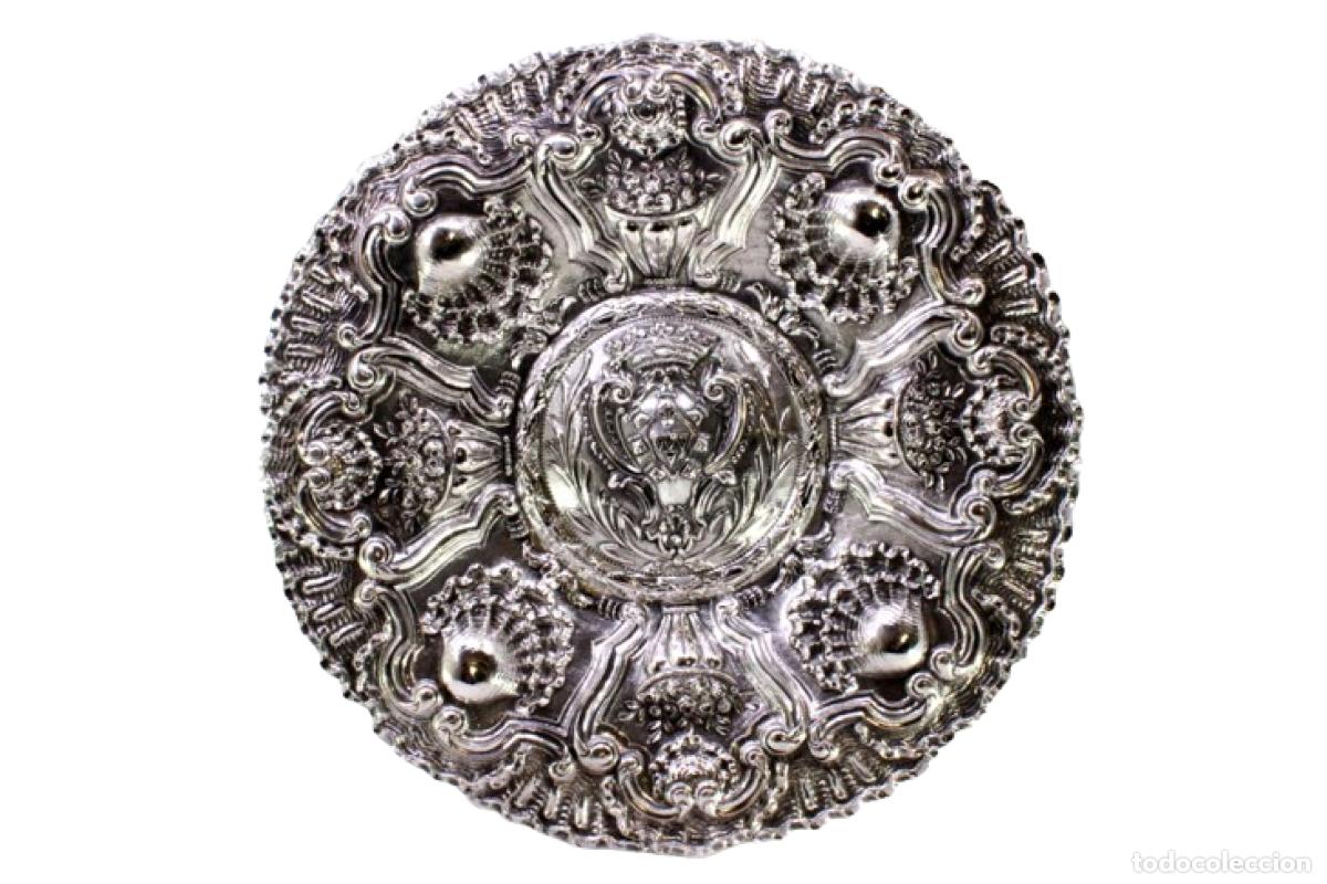 Antiquit&auml;ten: bandeja de plata