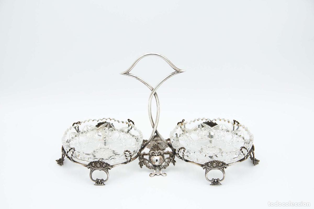 Antiquit&auml;ten: Soporte para aperitivos, en color plata