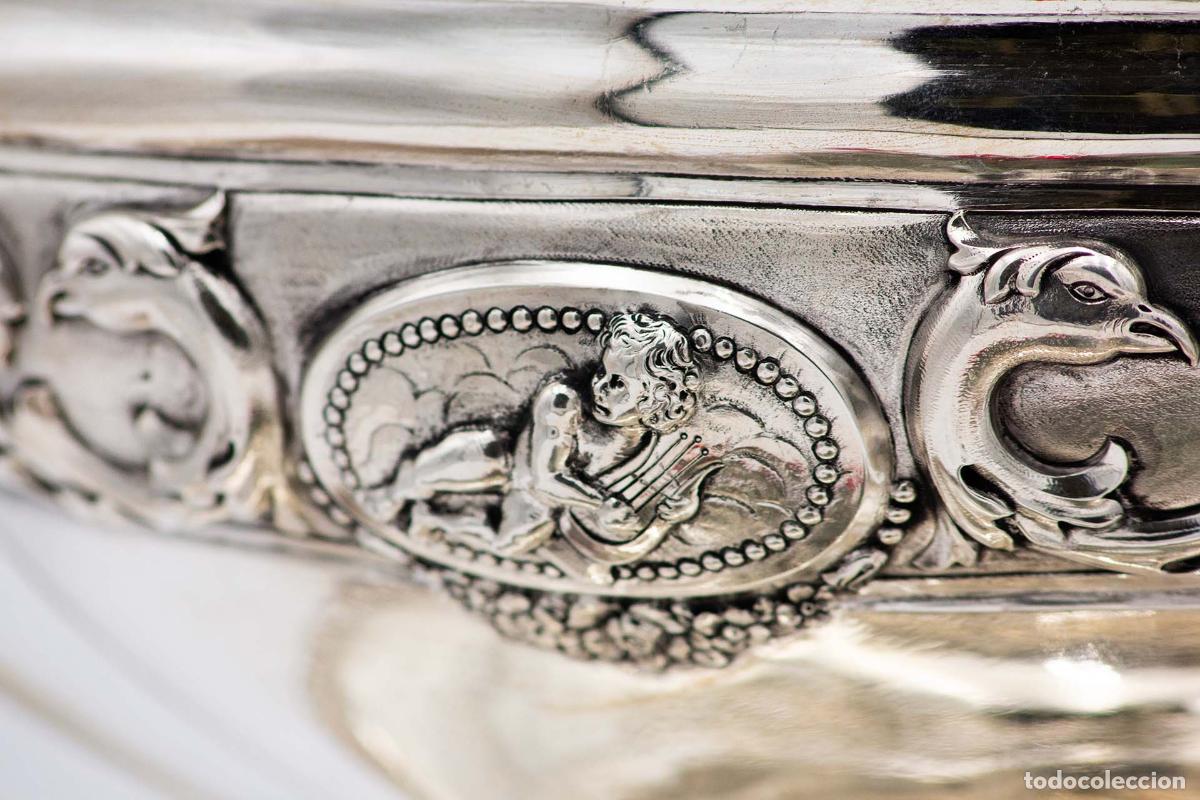 Antig&uuml;edades: Sopera de plata - Foto 4
