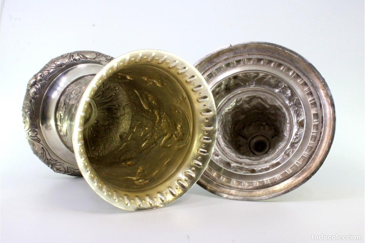 Antig&uuml;edades: Urna de plata - Foto 2
