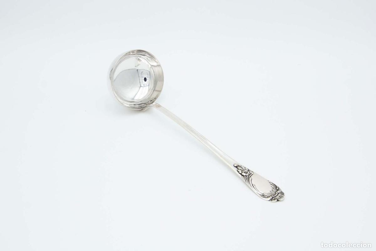 Antig&uuml;edades: Cuchar&oacute;n de sopa de plata