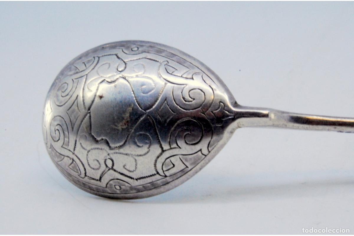 Antig&uuml;edades: Cuchara de postre de plata - Foto 2