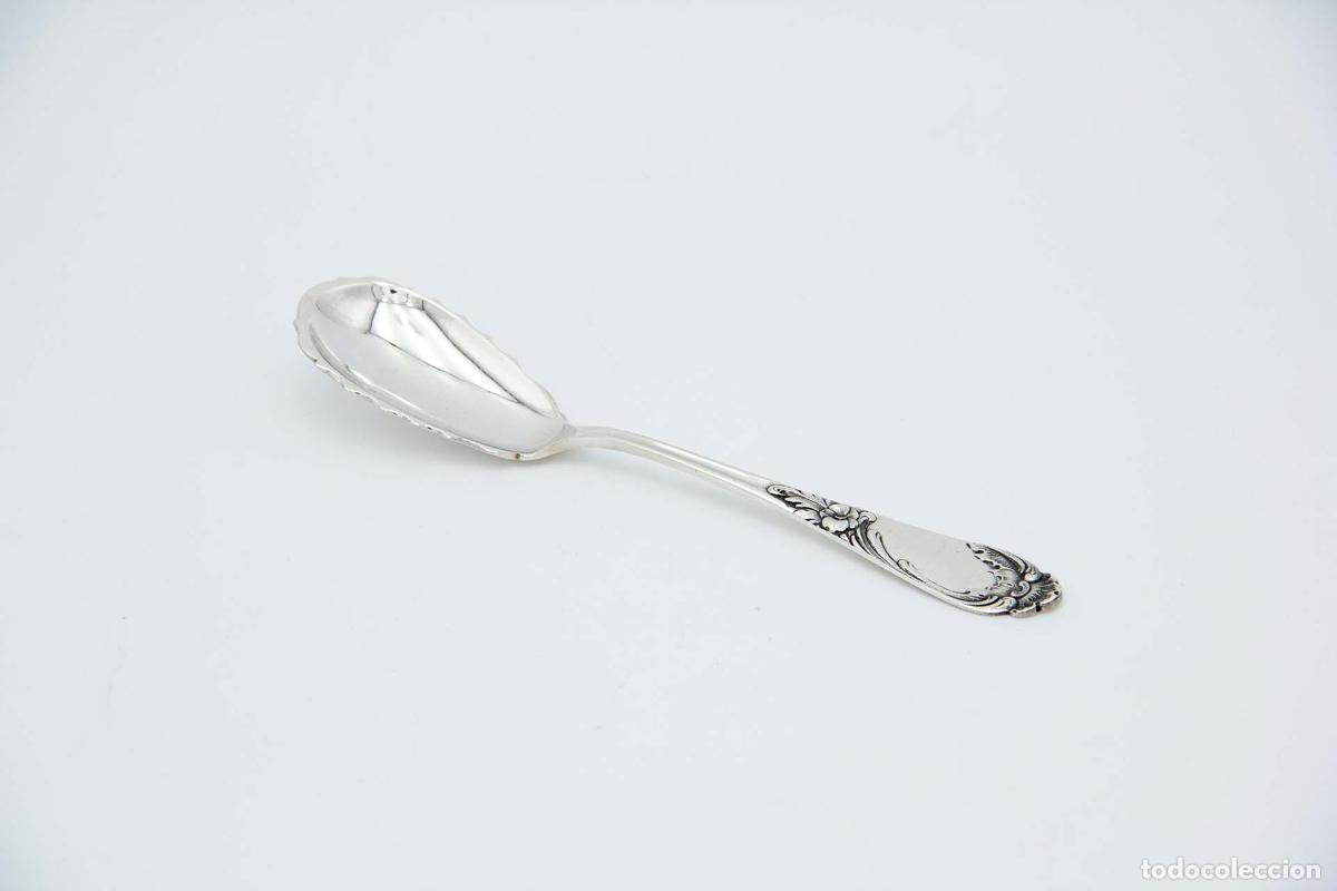 Antig&uuml;edades: Cuchara de postre o ensalada de plata - Foto 1