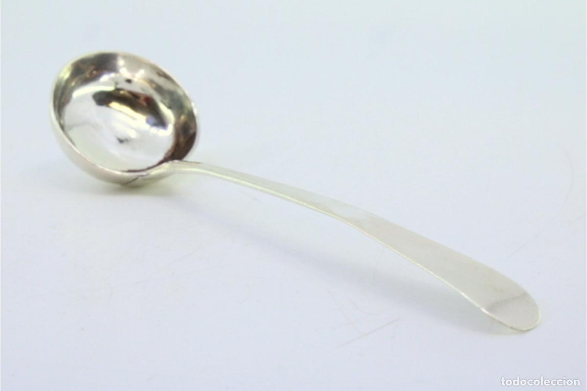Antig&uuml;edades: Cuchara de salsa de plata - Foto 2