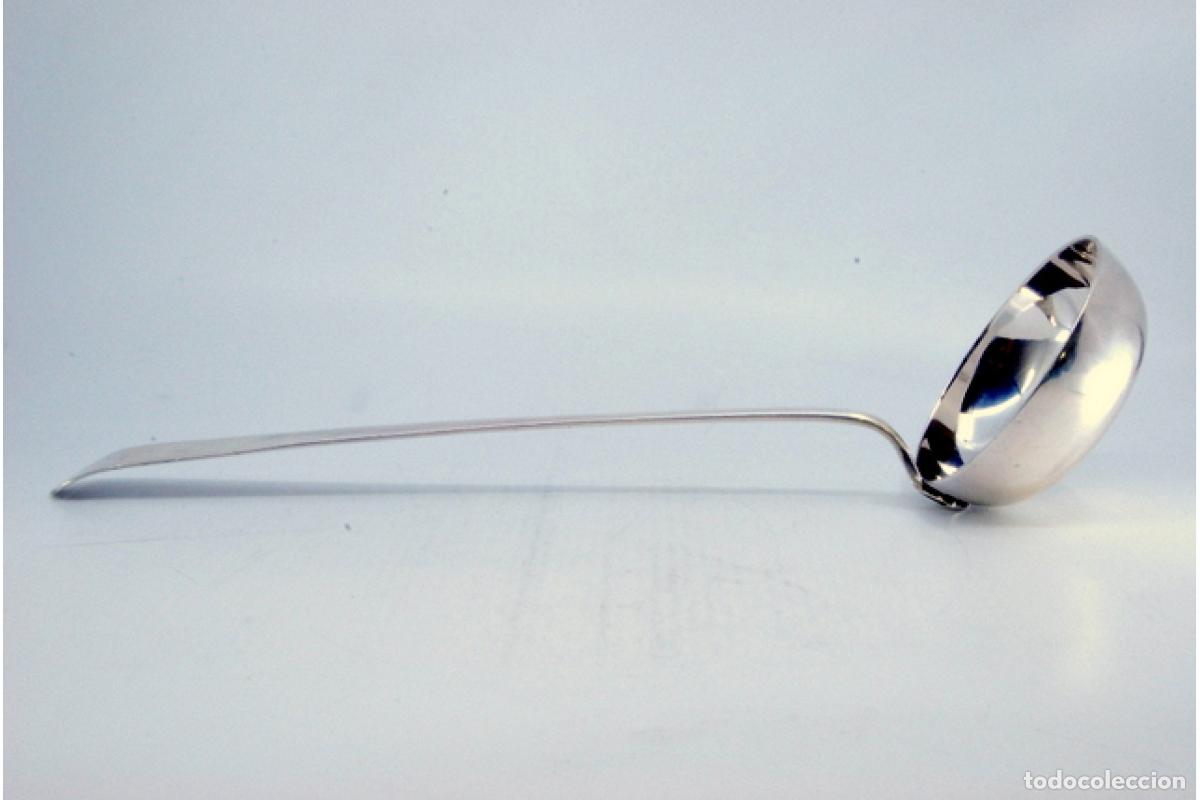 Antig&uuml;edades: Cuchar&oacute;n de sopa de plata - Foto 2