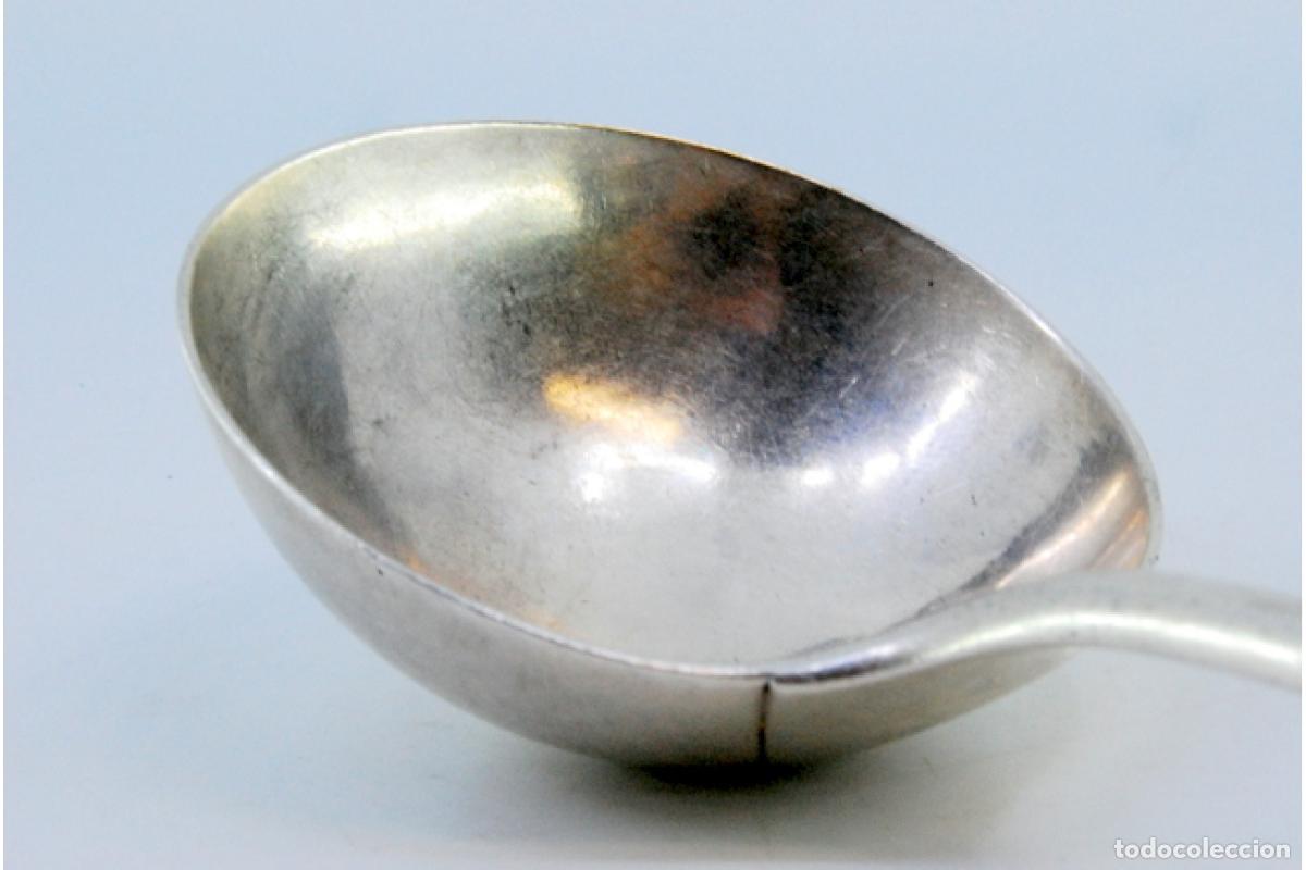 Antig&uuml;edades: Cuchara de salsa de plata - Foto 5