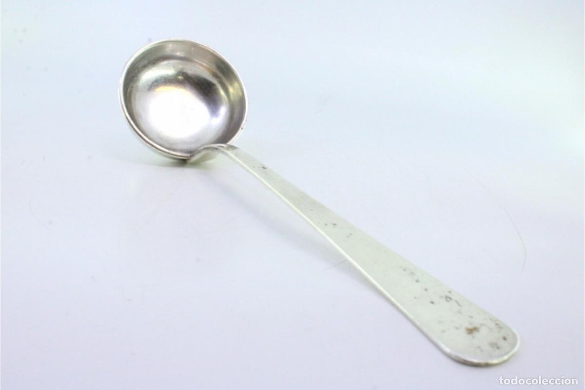 Antig&uuml;edades: Cuchar&oacute;n de sopa de plata - Foto 2