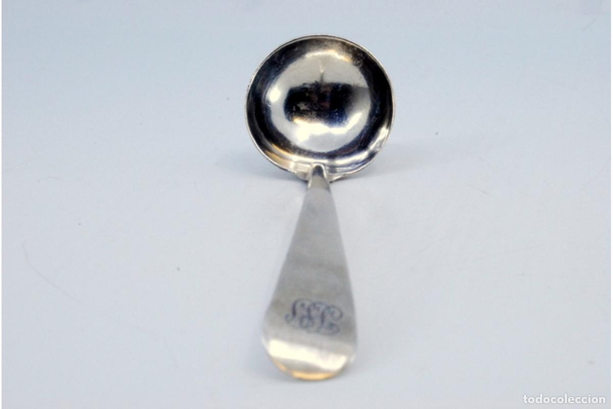 Antig&uuml;edades: Cuchara de az&uacute;car de plata - Foto 4