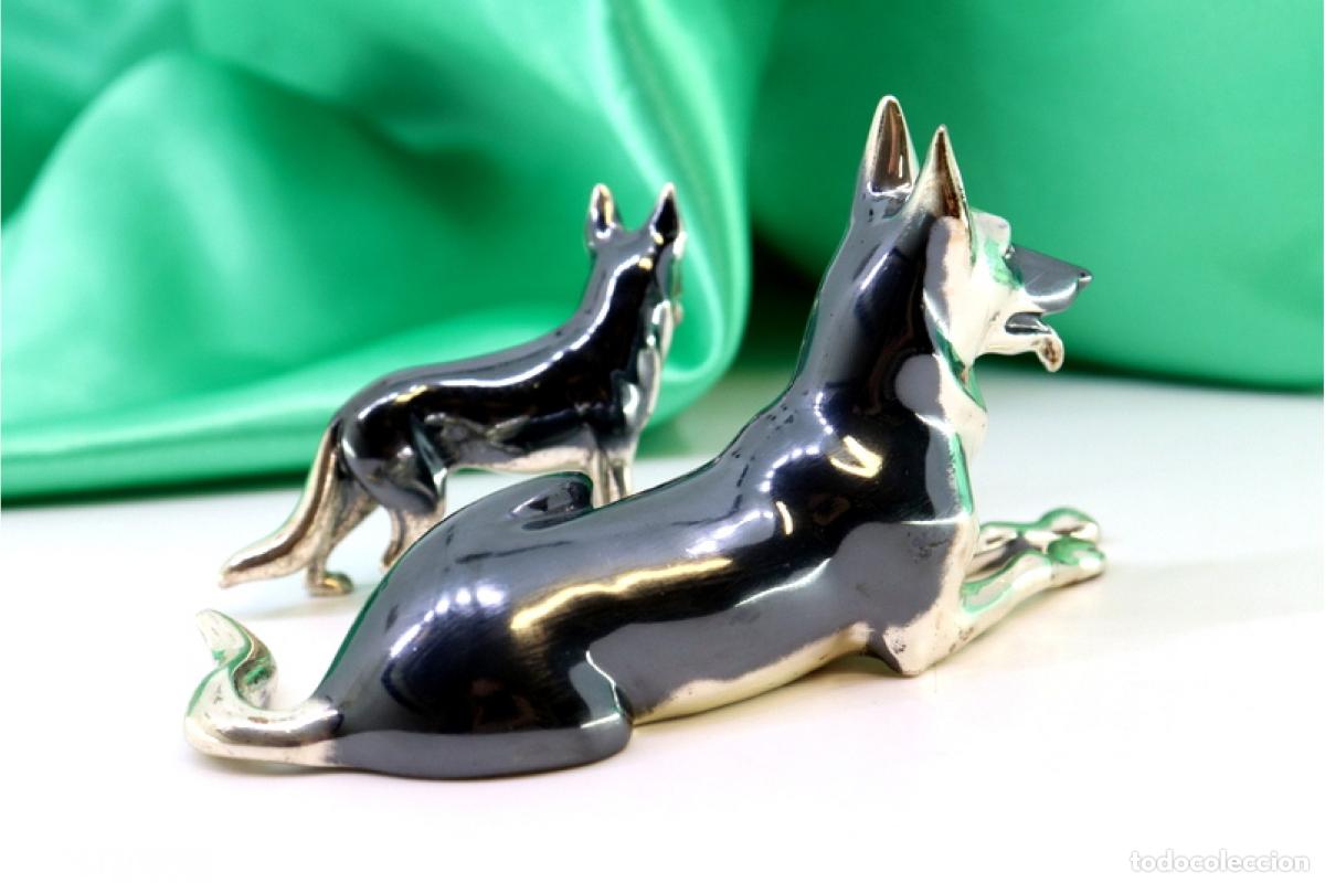 Antig&uuml;edades: Pareja de perros en plata - Foto 3