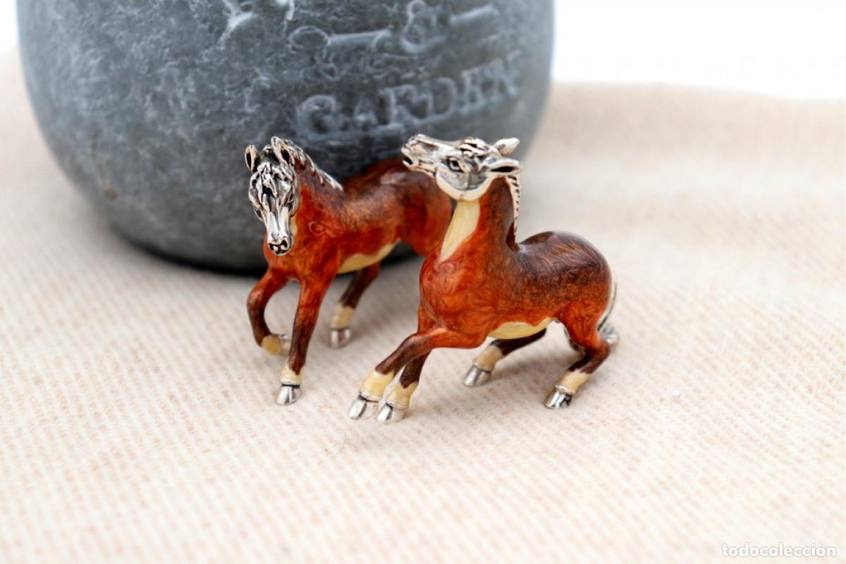 Antig&uuml;edades: Conjunto de caballos de plata - Foto 4