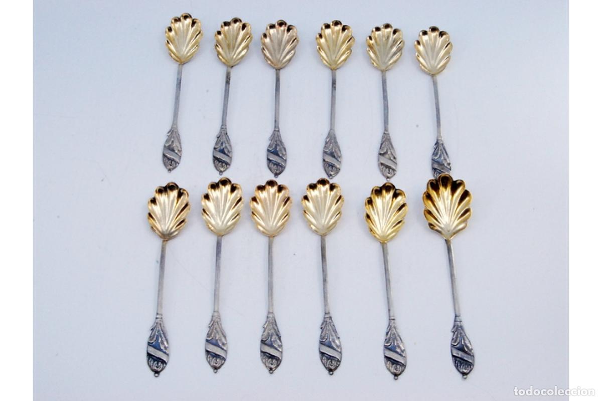 Antig&uuml;edades: Juego de 12 cucharas de caf&eacute; plateadas - Foto 2