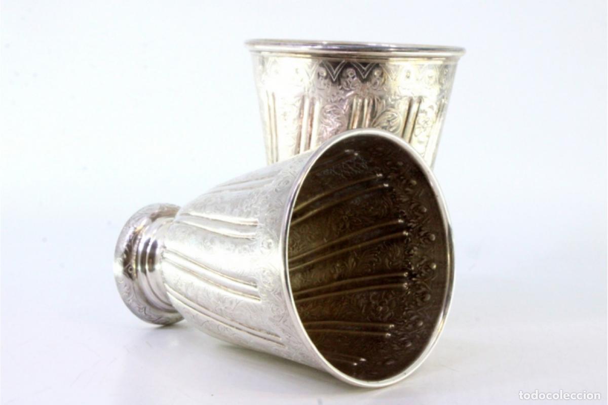 Antig&uuml;edades: Juego de vasos de plata - Foto 5