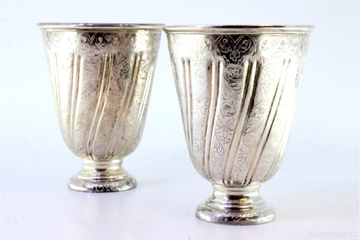 Antig&uuml;edades: Juego de vasos de plata - Foto 6