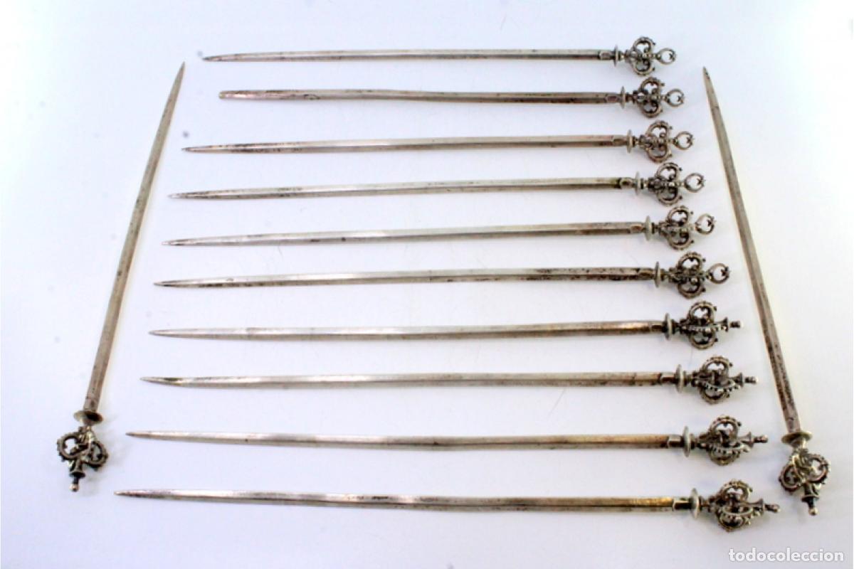 Antig&uuml;edades: Juego de 12 floretes de plata - Coronas - Foto 2