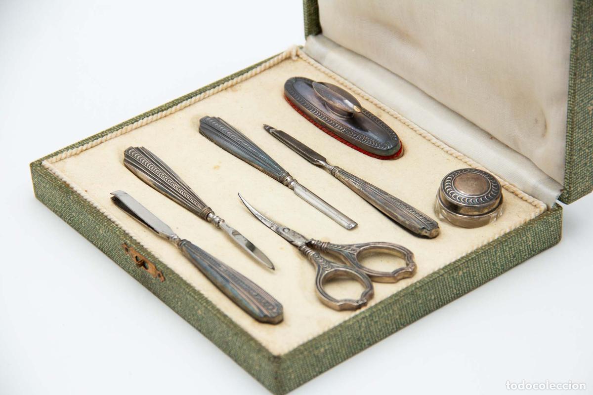 Antig&uuml;edades: Set de manicura en plata con estuche original. - Foto 2