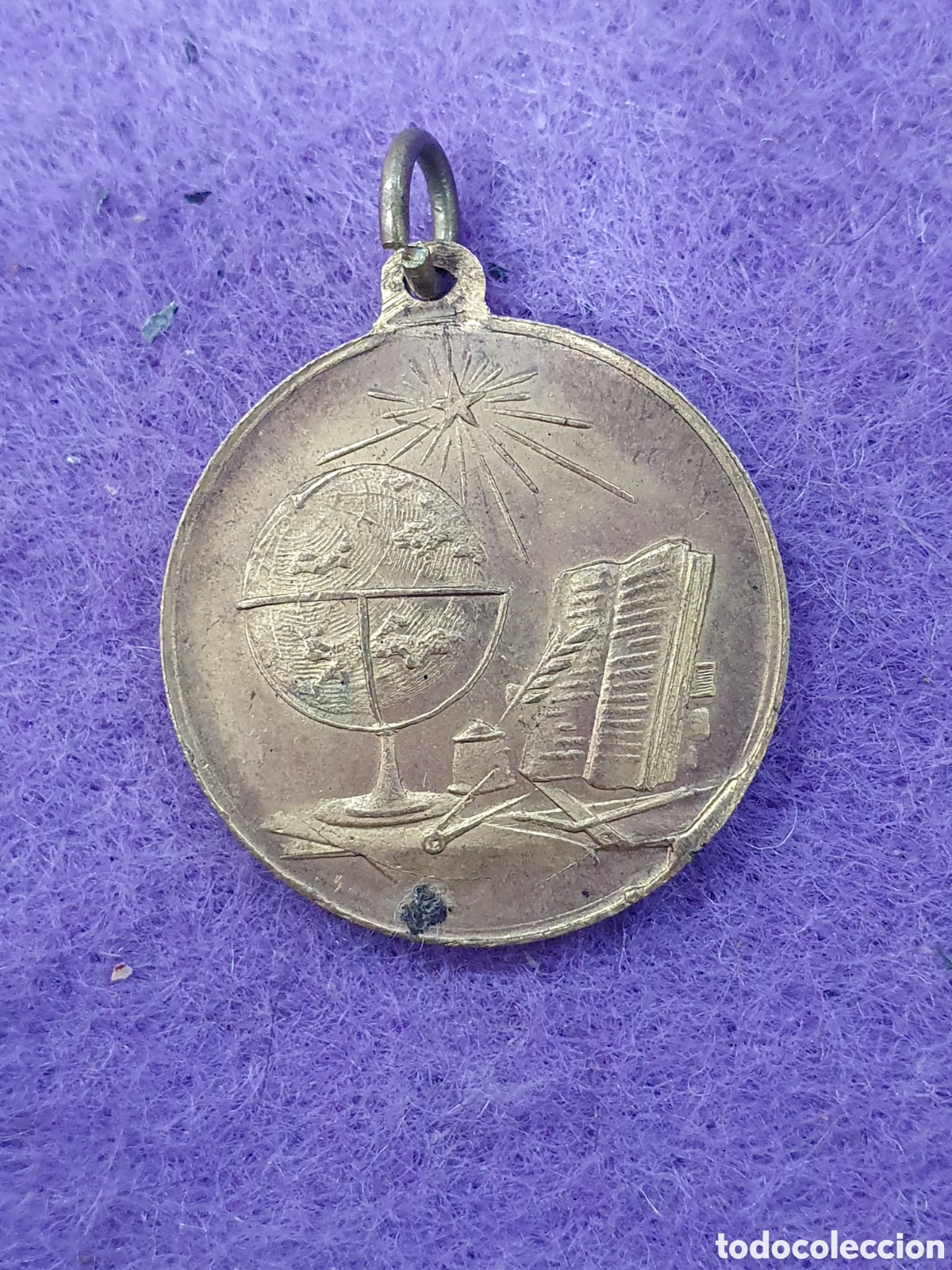 Antig&uuml;edades: Medalla Premio a la Aplicaci&oacute;n. (L128) - Foto 2