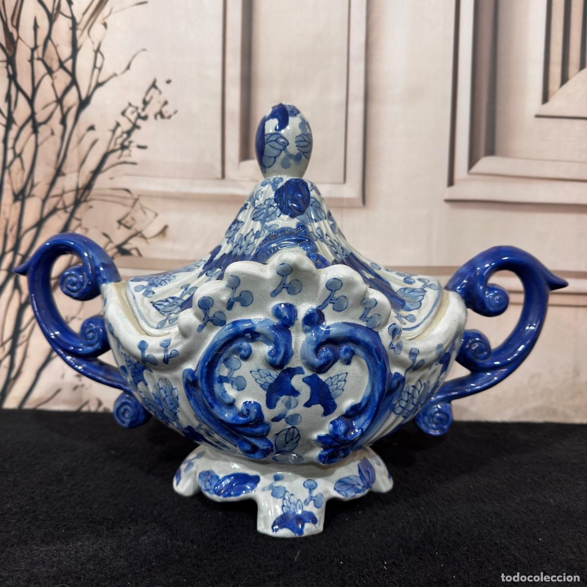 Antig&uuml;edades: Sopera Antigua de Porcelana - Foto 1