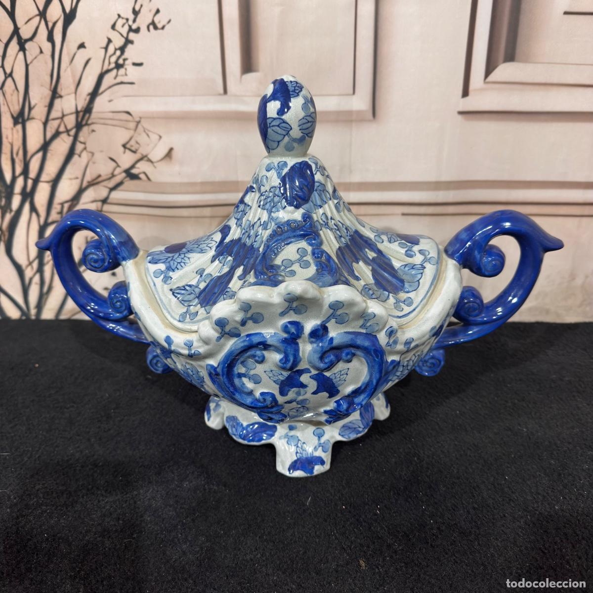 Antig&uuml;edades: Sopera Antigua de Porcelana - Foto 2