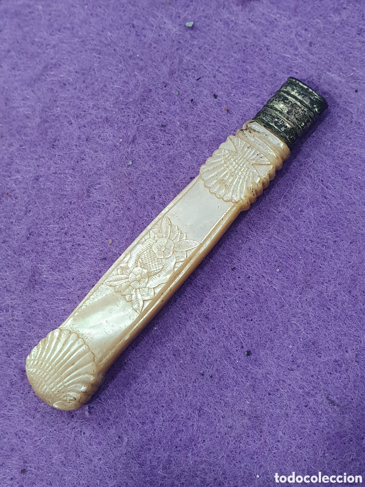 Antig&uuml;edades: Mango de cuchillo en nacar tallado y plata. (L119) - Foto 1