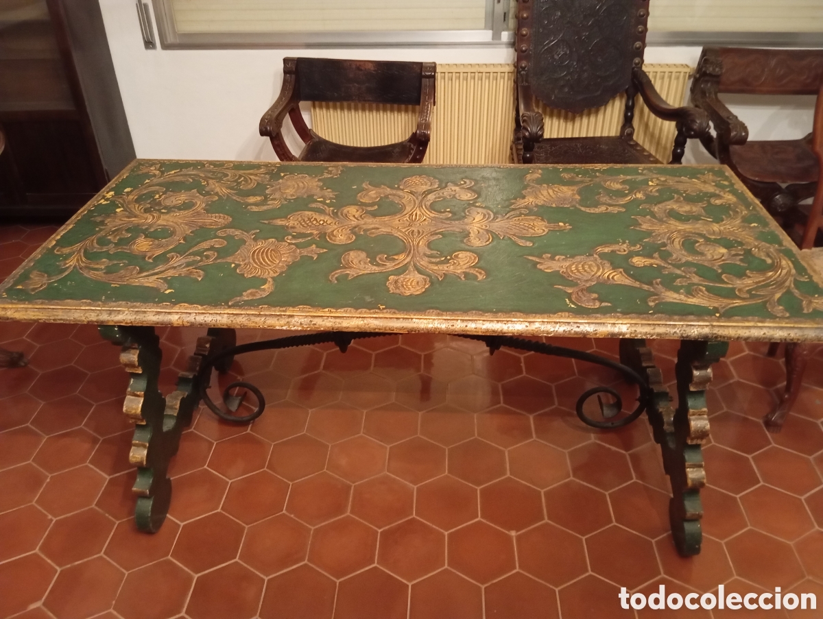 Antig&uuml;edades: Mesa tallada, pintada y forjada a mano - Foto 7