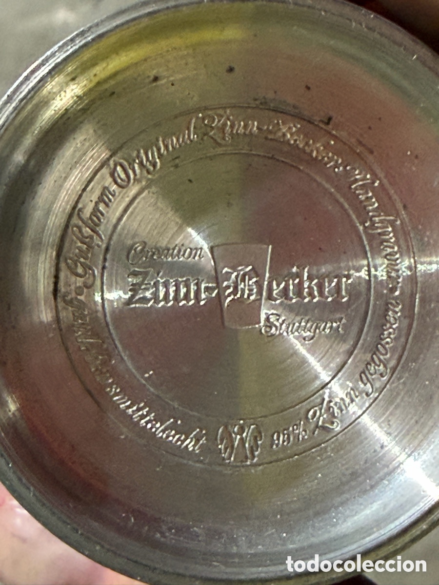 Antig&uuml;edades: Conjunto de jarra con 4 vasos de zinn - Foto 5
