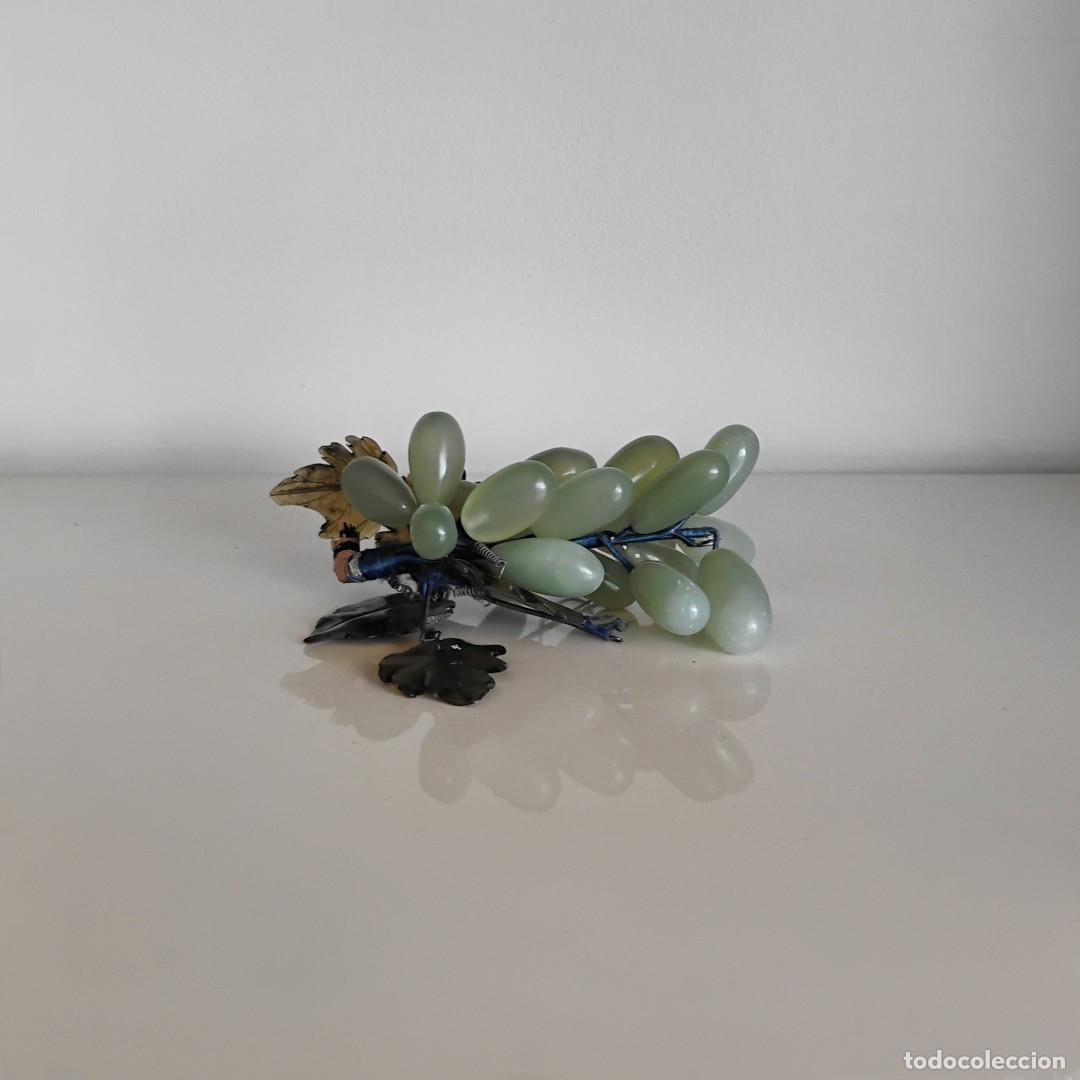 Antig&uuml;edades: RACIMO DE UVAS DECORATIVO - ONIX Y JADE - Foto 2