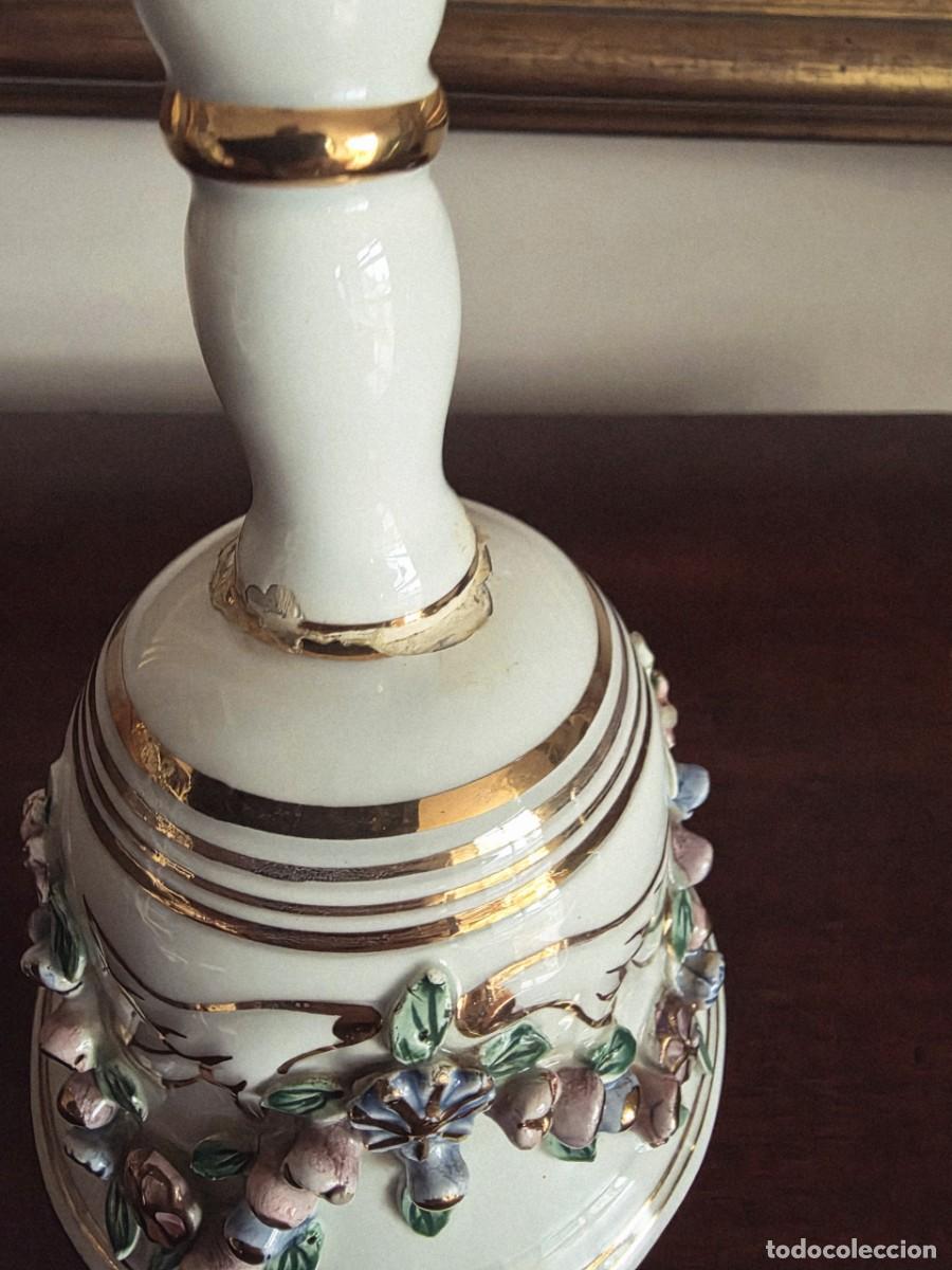 Antig&uuml;edades: DELICADA CAMPANA EST ROCOC&Oacute;. 15,5 CM - Foto 3