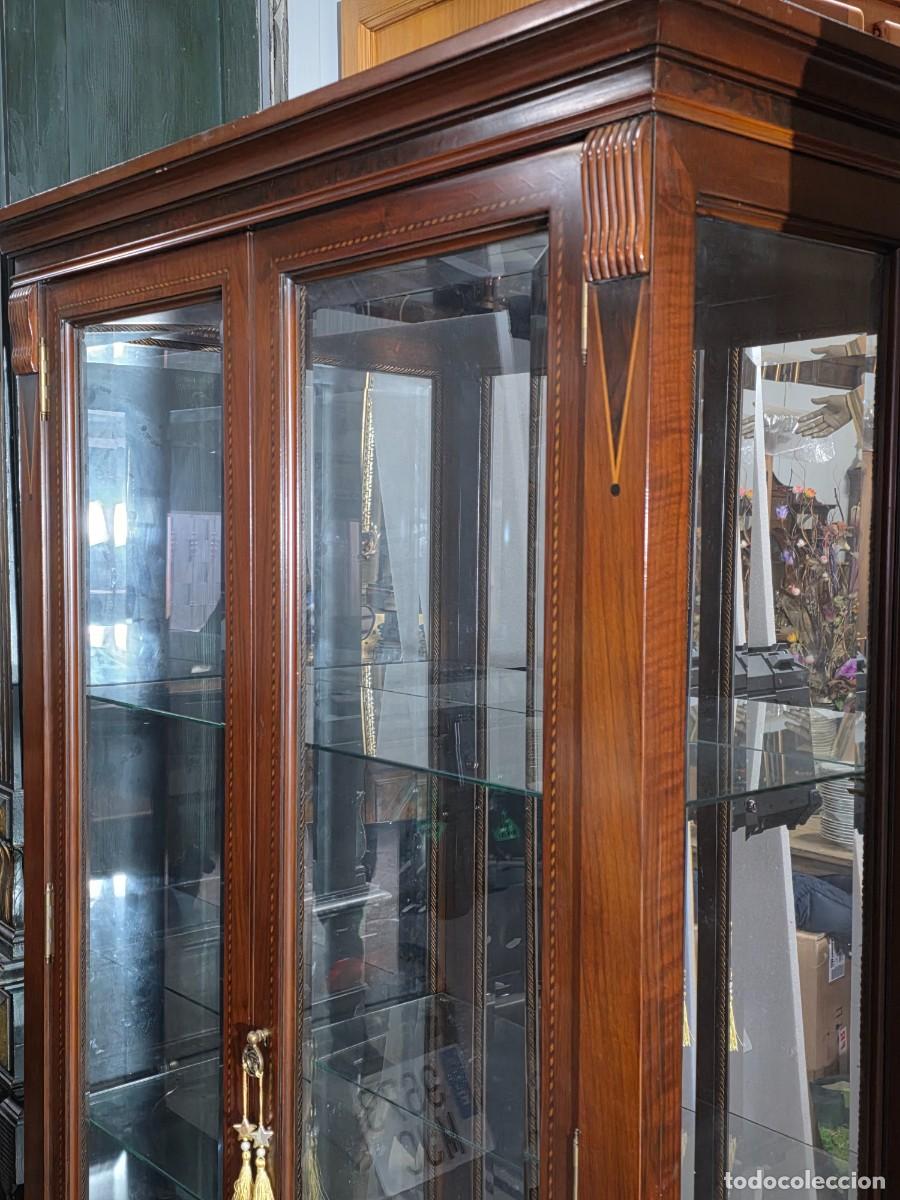 Antig&uuml;edades: Vitrina estilo cl&aacute;sico en caoba con marqueteria - Foto 4