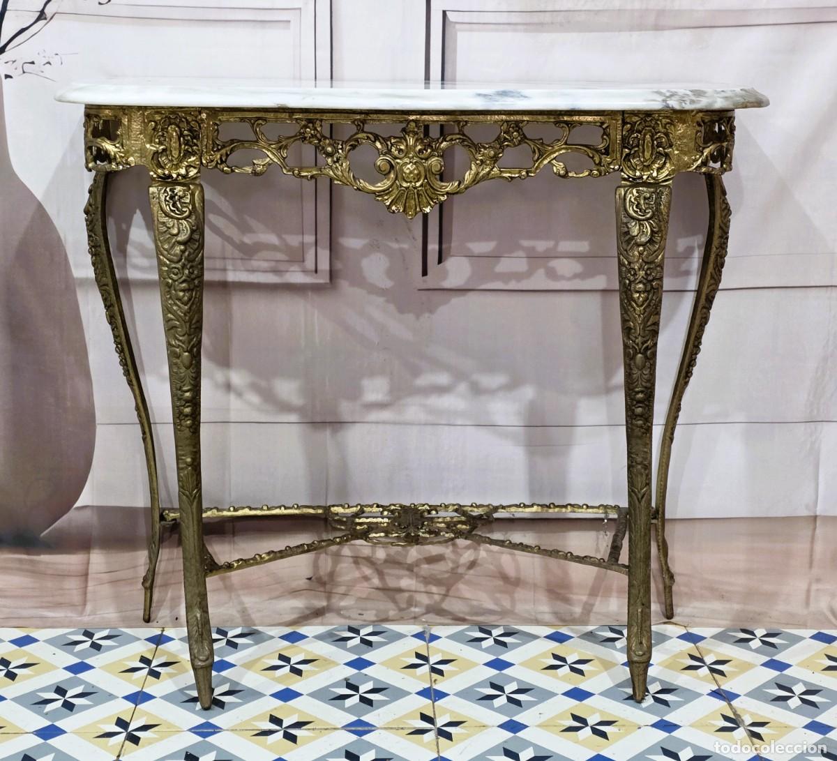 Antig&uuml;edades: Mesa consola de bronce con sobre de m&aacute;rmol blanco - Foto 1