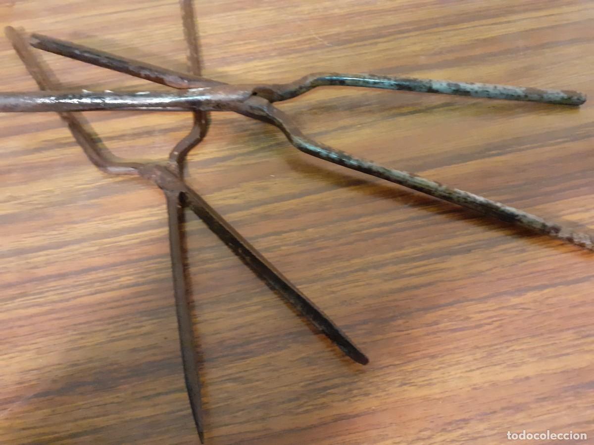 Antig&uuml;edades: Pinzas para rizar el pelo - Foto 1