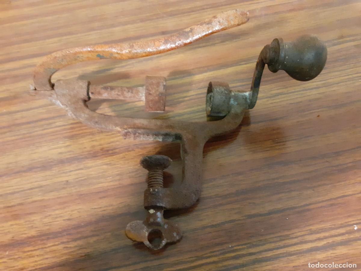 Antig&uuml;edades: Maquina de rellenar cartuchos - Foto 1