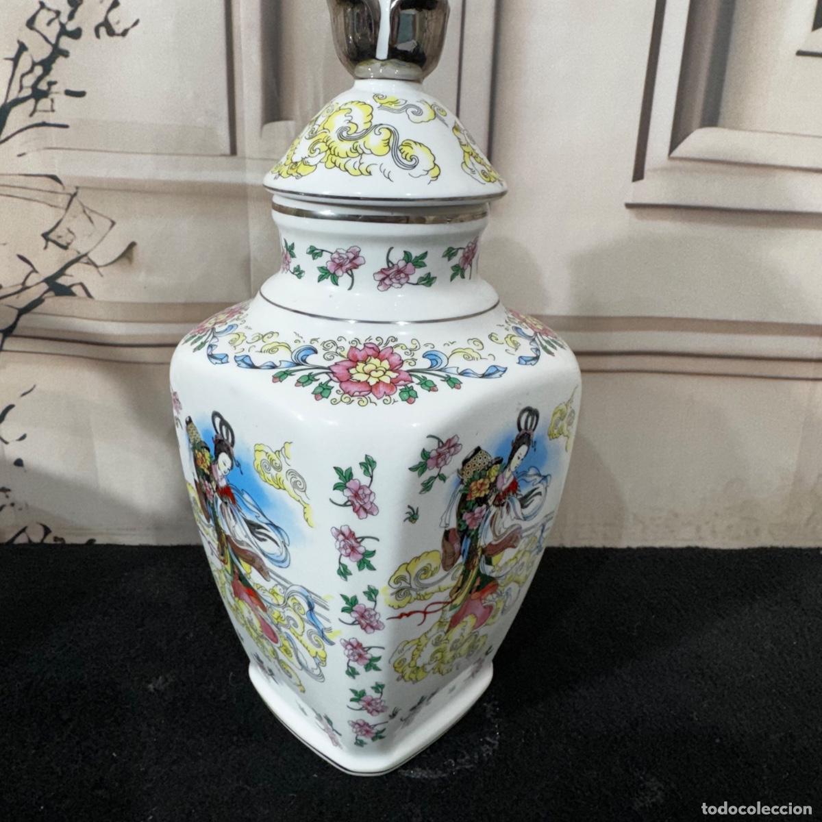 Antig&uuml;edades: Jarr&oacute;n de Porcelana Estilo Oriental - Foto 3
