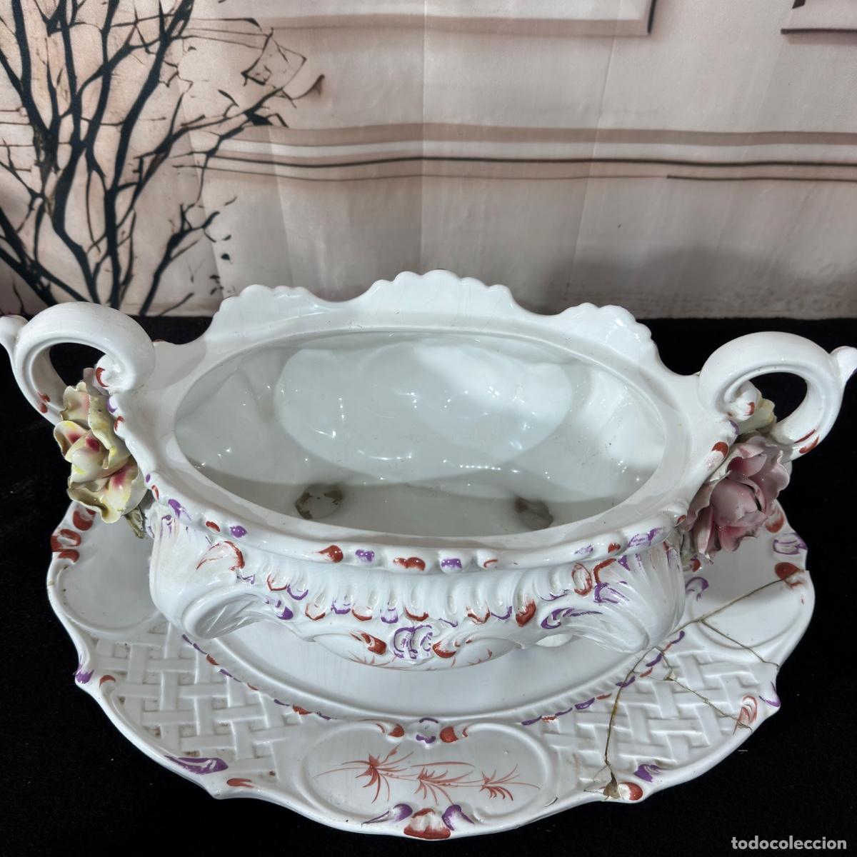 Antig&uuml;edades: Antigua Sopera de Porcelana - Foto 7